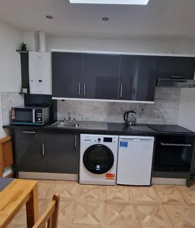 Apartment снеск Q,r-с0de First -,-newly Decorated Citycentre